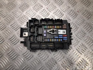 Tesla 1034409-01-C / 103440901C MODEL X 2016 Boîte à fusibles