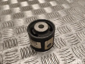 BMW 33176770456 X5 (E53) 2007 Gummimetall-Lager