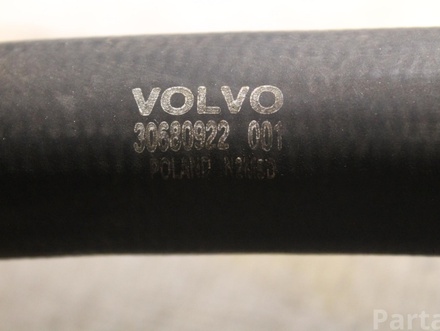 VOLVO 30680922 XC90 I 2003 Pipe, coolant