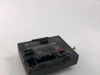 Audi 8T0959795Q A4 (8K2, B8) 2014 Unidad de control de puertas - Imagen 1