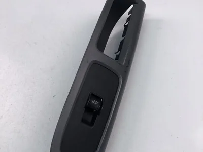 Volvo 30773214 C30 2010 Switch for electric windows - Image 1