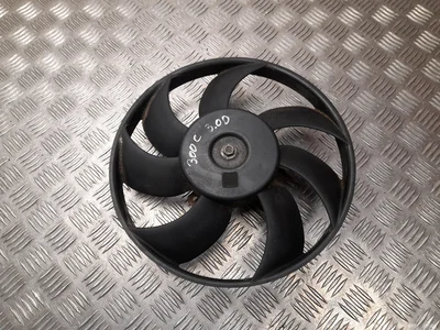 Chrysler 24041228 300 C Touring (LX) 2007 Ventilateur de radiateur - Image 1