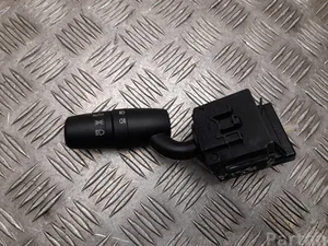 Mazda BAEK17J686 CX-5 (KF) 2020 Levier /interrupteur de lumière courte longue