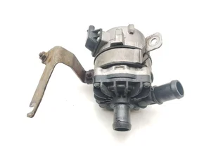 Porsche 970.605.322, 970.605.322.01, 7.06033.31.0 / 970605322, 97060532201, 706033310 PANAMERA (970) 2012 Pompe à eau