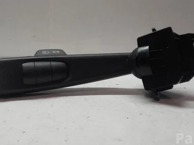 Volvo 17D770 S40 II (MS) 2005 Levier /interrupteur de lumière courte longue - Image 1