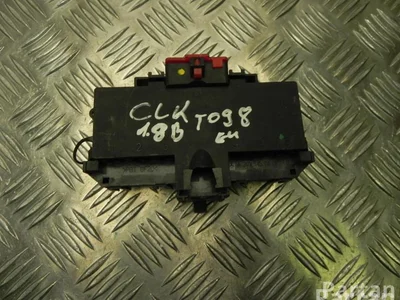 Mercedes-Benz A 203 545 08 03 / A2035450803 CLK Convertible (A209) 2008 Boîte à fusibles - Image 1