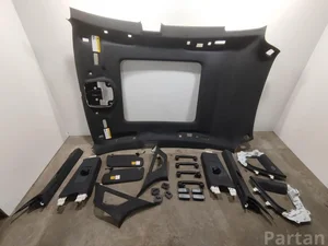 Maserati 573141340, 06700480440, 6700621970, 6700622030 LEVANTE 2019 Revêtement de toit