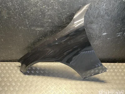 Mercedes-Benz C-CLASS Coupe (C205) 2016 Aile - Image 1