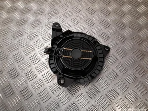 Mercedes-Benz A 222 820 45 02 / A2228204502 S-CLASS (W222, V222, X222) 2015 Haut-parleur Left Front