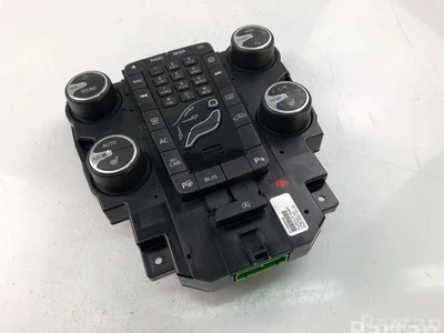 Volvo 31346948 V40 Hatchback 2019 Contrôle automatique de la climatisation - Image 1