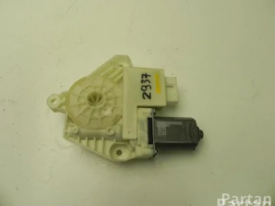 Škoda 5JA 959 812 G / 5JA959812G RAPID (NH3) 2014 Moteur de lève-vitre Right Rear - Image 1