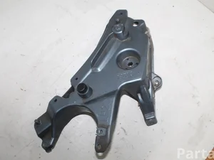 Volvo 31378984 V90 II 2018 Halter für Kotflügel links
