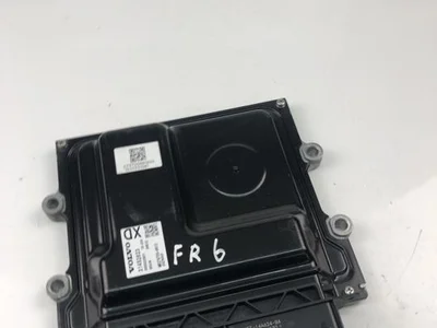 Volvo 31452623 S60 II 2017 Control unit for engine - Image 1
