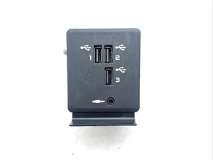 McLaren 13M0835CP, 13M0835CP01 570S 2016 Yстройство ввода AUX USB