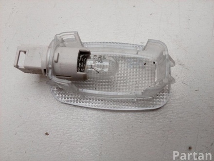 MERCEDES-BENZ A 221 820 04 01 / A2218200401 C-CLASS (W204) 2012 Door Light