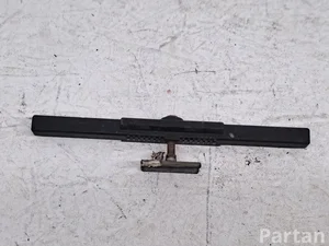 Mercedes-Benz A2056200018 C-CLASS (W205) 2015 Bandeja de batería