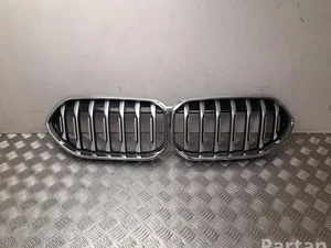 BMW 7 476 258, 7 476 257 / 7476258, 7476257 2' F44 Gran Coupé 2021 Grillades