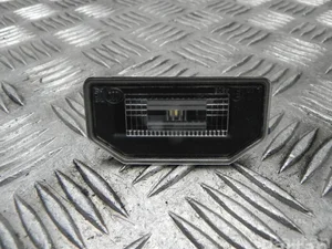 Tesla 1449730-00-B / 144973000B Model Y 2022 Éclairage de plaque d'immatriculation