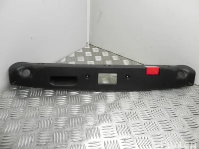 Mercedes-Benz A 204 758 0002 / A2047580002 C-CLASS (W204) 2009 Couvercle pour porte-cadenas - Image 1