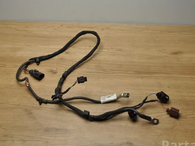 Volkswagen 5Q0971230PD T-Roc (A11/AC7) 2022 Fils du compartiment moteur - Image 1