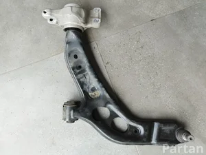 BMW 8864277 1 (F70) 2025 Przód Wahacz poprzeczny dół z przodu z lewej lewa strona