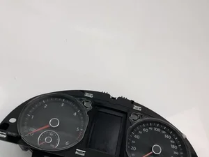 Volkswagen 3AA920870P PASSAT (362) 2012 Prietaisų skydelis (spidometras) mph km/h