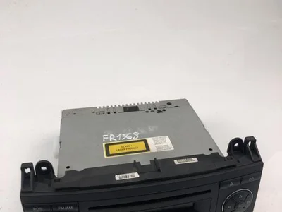 Mercedes-Benz A1699002900 B-CLASS (W245) 2007 Radio / lecteur CD - Image 1