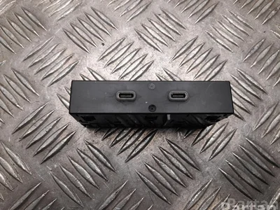 Škoda 657035736A Octavia Mk4 Combi 2023 Périphérique d'entrée - Image 1