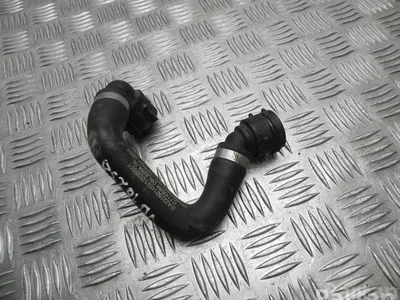 Mercedes-Benz A 222 501 4591 / A2225014591 S-CLASS (W222, V222, X222) 2014 Tuyau de radiateur - Image 1