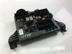 Opel  22737766 / 22737766 INSIGNIA A Saloon (G09) 2008 Unités de contrôle