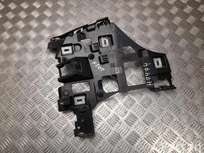 Mercedes-Benz A 206 885 01 01 / A2068850101 C-Class (W206) 2022 Laikiklis bamperio kairysis galinis - Paveiksliukas 1