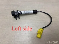 BMW 7449429 ; LEFT / 7449429, LEFT 3 (G20) 2021 Pakėlimo mechanizmas pėsčiųjų apsaugos sistemos