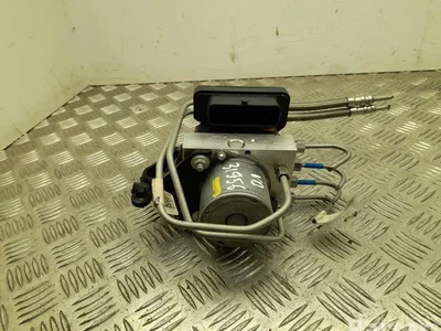 Tesla 1044745-10-B, 1188712-00-C / 104474510B, 118871200C Model Y 2021 Valdymo blokas ABS hidraulika - Nuotrauka 1