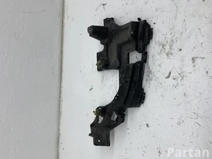 Gebrauchtes Original Mercedes-Benz A2058850200 C-CLASS (W205) 2015 Halter für Kühler