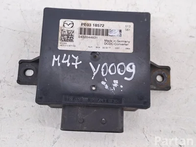 Mazda PE0318572 CX-3 (DK) 2018 control unit - Image 1