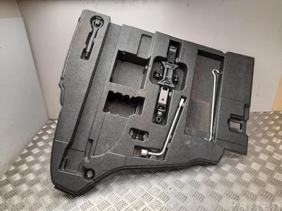 Toyota 64995-47030 / 6499547030 PRIUS (_W5_) 2016 Boîte à outils - Image 1