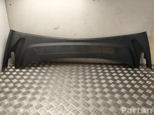 Tesla 169450100E MODEL 3 2025 Wiper Trim