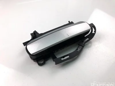 Audi 121 A6 (4F2, C6) 2009 Poignée de porte - Image 1