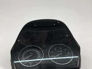 BMW 9275107 1 (F20) 2016 Tablero de instrumentos