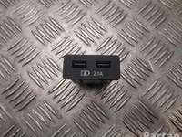 Mazda TK4866290, A161220057 CX-5 (KF) 2025 Périphérique d'entrée USB