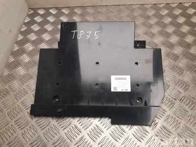 XPeng 860102EF1 P7 2025 Trim - Image 1