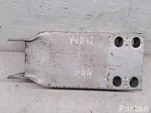 Mercedes-Benz A2056200495 C-CLASS (W205) 2015 Кронштейн для бампера спереди справа