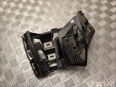 Mercedes-Benz A 294 880 31 00 / A2948803100 EQE SUV (X294) 2023 Stoßstangenhalter hinten links - Bild 1