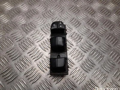 Nissan 16Y30SN NP300 NAVARA Pickup (D23) 2016 Bouton de lève-vitre Right Front - Image 1