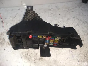 Volvo 9494210 XC90 I 2003 Caja de fusibles