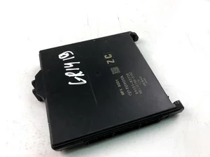 Toyota 89221-02720 / 8922102720 COROLLA Estate (_E12_) 2005 unité de contrôle