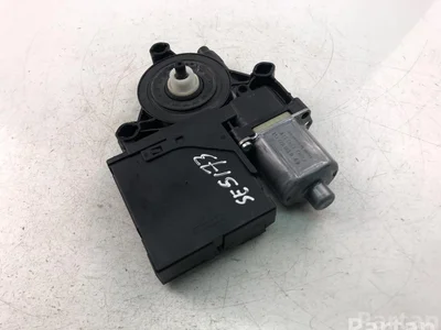 Volkswagen 3AA959702A PASSAT (362) 2013 Window lifter motor - Image 1