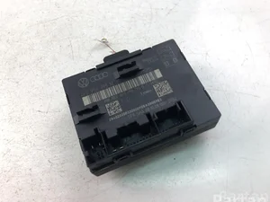 Audi 4F0959795M A6 (4F2, C6) 2010 Unité de commande pour porte