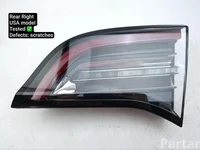 Gebrauchtes Original Tesla MODEL 3 2018 Rückleuchte USA rechts
