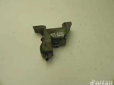 Mercedes-Benz A 204 490 07 40 / A2044900740 E-CLASS (W212) 2010 Support - Image 1